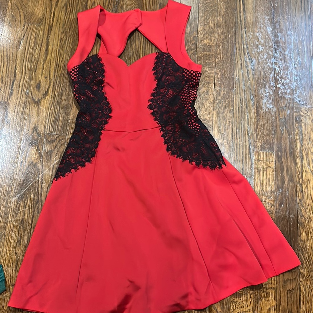 GUESS red dress